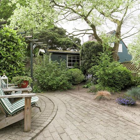 Cosy Holiday Home In Noordwijkerhout Near Lake エクステリア 写真