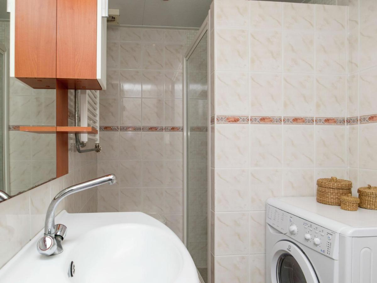 Cosy Holiday Home In Noordwijkerhout Near Lake エクステリア 写真