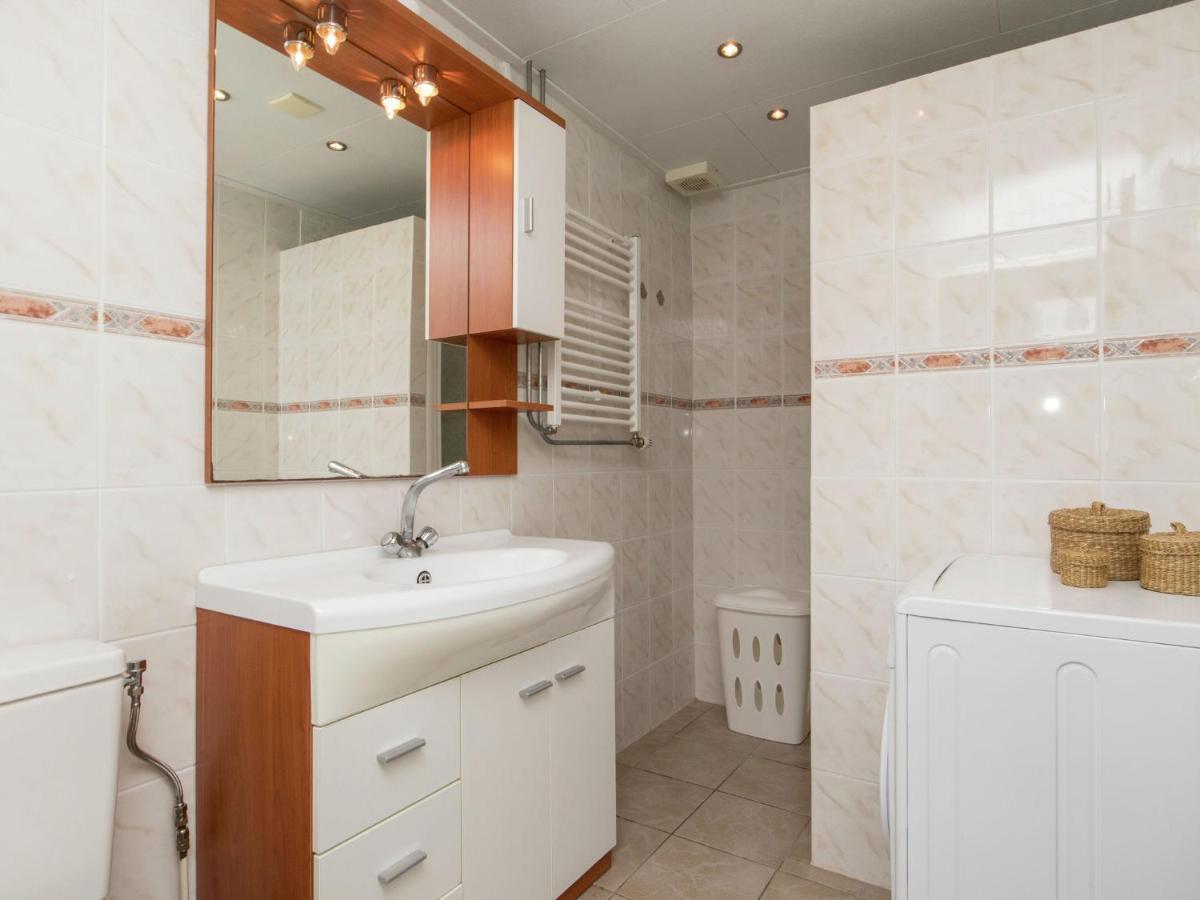 Cosy Holiday Home In Noordwijkerhout Near Lake エクステリア 写真
